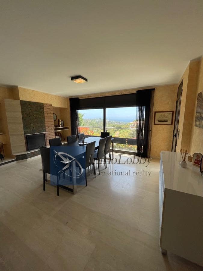 3 sypialnia Willa na sprzedaż w Platja d'Aro z basenem garażem - 820 000 € (Ref: 6076429)