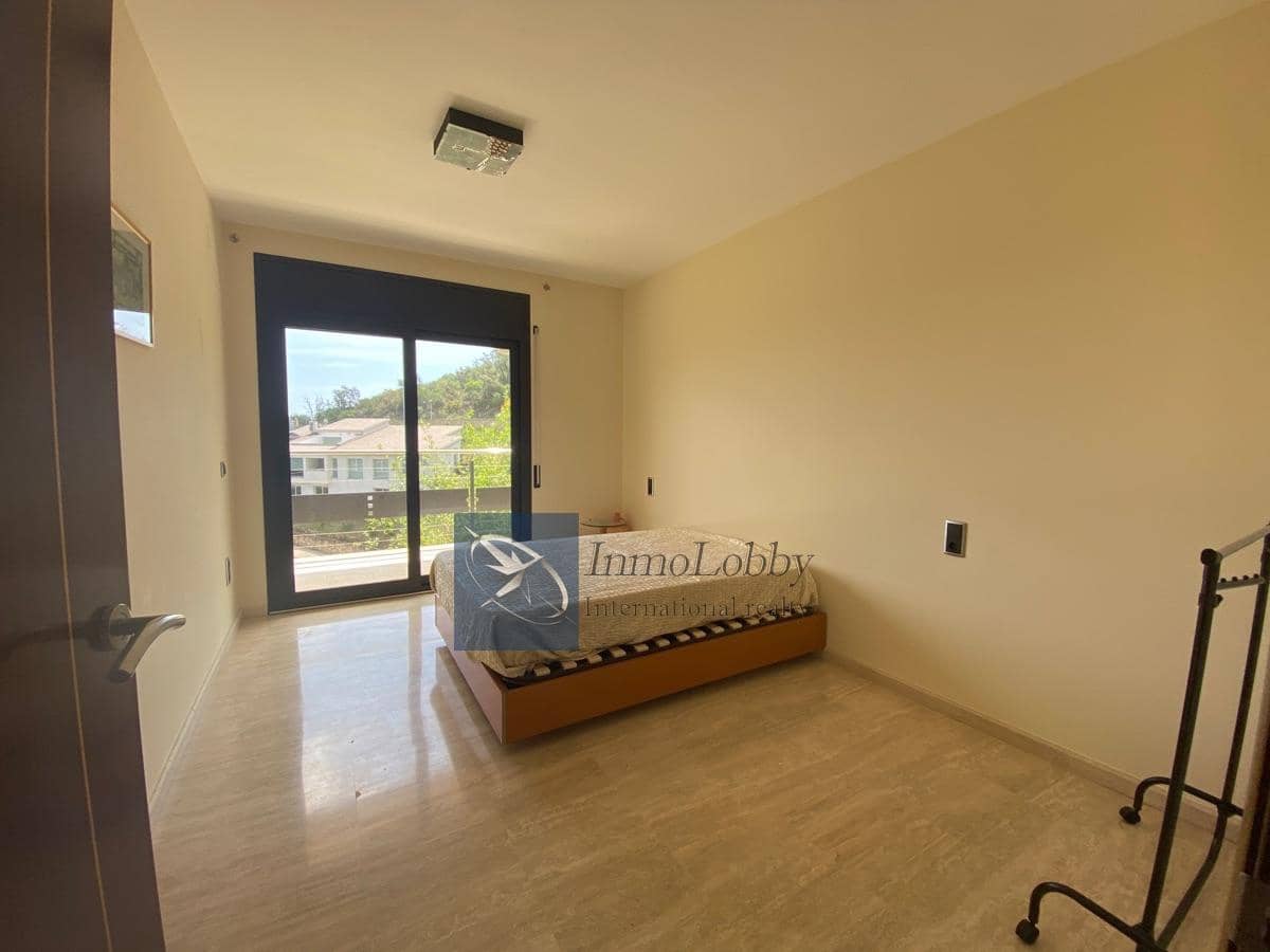 3 sypialnia Willa na sprzedaż w Platja d'Aro z basenem garażem - 820 000 € (Ref: 6076429)