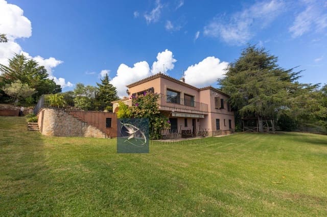 4 bedroom Villa for sale in Castell-Platja d'Aro with pool - € 1,650,000 (Ref: 7260654)