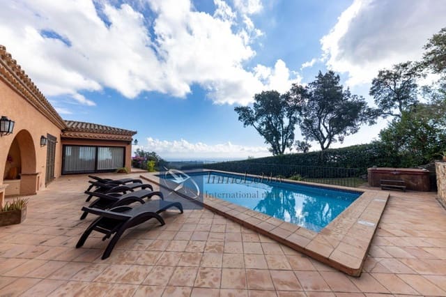4 bedroom Villa for sale in Castell-Platja d'Aro with pool - € 1,650,000 (Ref: 7260654)