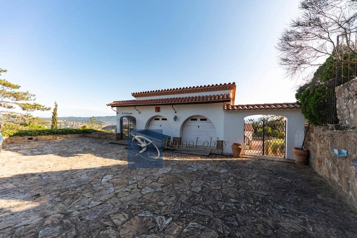 6 slaapkamer Villa te koop in Platja d'Aro met garage - € 585.000 (Ref: 7260672)