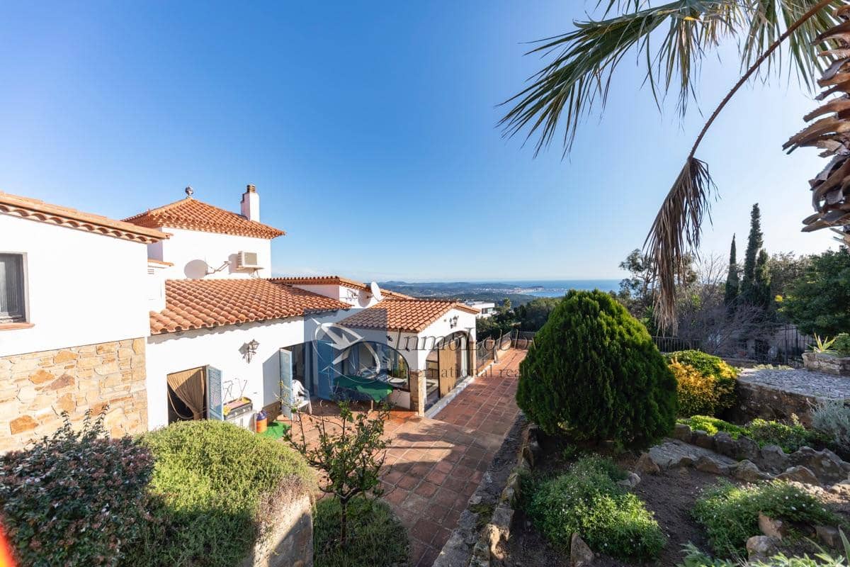 6 slaapkamer Villa te koop in Platja d'Aro met garage - € 585.000 (Ref: 7260672)