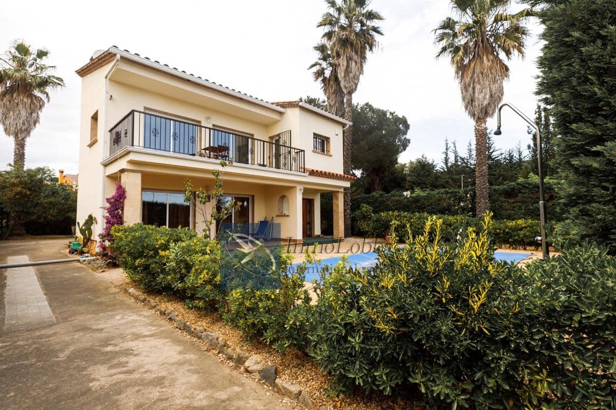 Chalet de 4 habitaciones en Calonge i Sant Antoni en venta con piscina garaje - 490.000 € (Ref: 7260690)