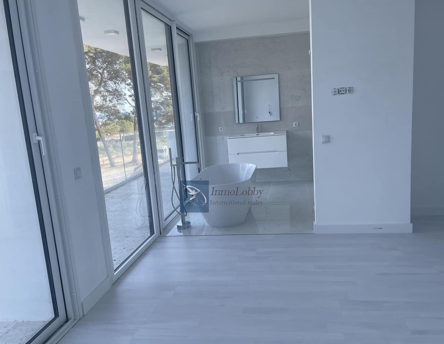 5 soveværelse Villa til salg i Sant Antoni de Calonge med swimmingpool garage - € 995.000 (Ref: 7266162)