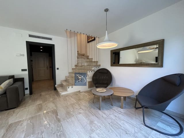 3 soveværelse Semi-Rækkehus til leje i Platja d'Aro, Castell-Platja d'Aro med swimmingpool garage - € 5.500 (Ref: 7575826)