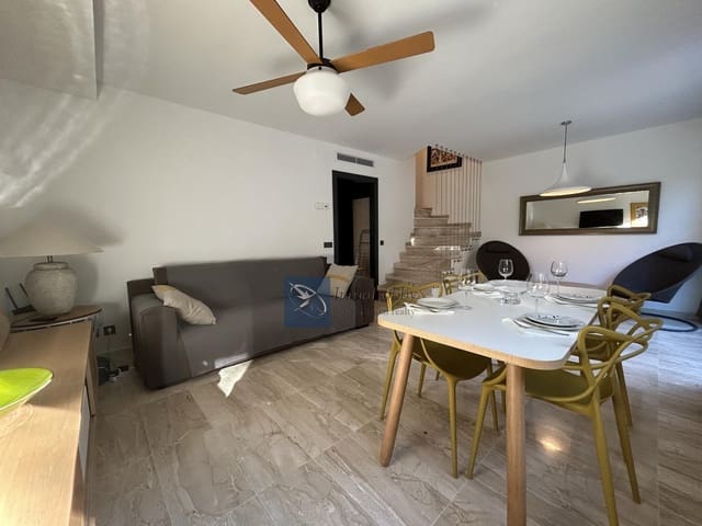 3 soveværelse Semi-Rækkehus til leje i Platja d'Aro, Castell-Platja d'Aro med swimmingpool garage - € 5.500 (Ref: 7575826)