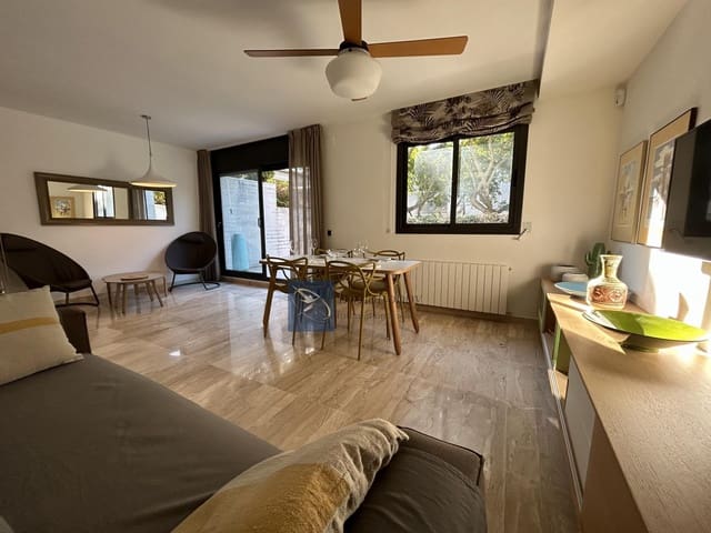 3 soveværelse Semi-Rækkehus til leje i Platja d'Aro, Castell-Platja d'Aro med swimmingpool garage - € 5.500 (Ref: 7575826)