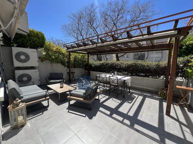 3 soveværelse Semi-Rækkehus til leje i Platja d'Aro, Castell-Platja d'Aro med swimmingpool garage - € 7.000 (Ref: 7624093)