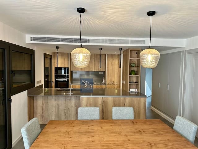 4 bedroom Villa for sale in Urbanitzacions del Nord, Lloret de Mar with pool garage - € 869,500 (Ref: 7923664)