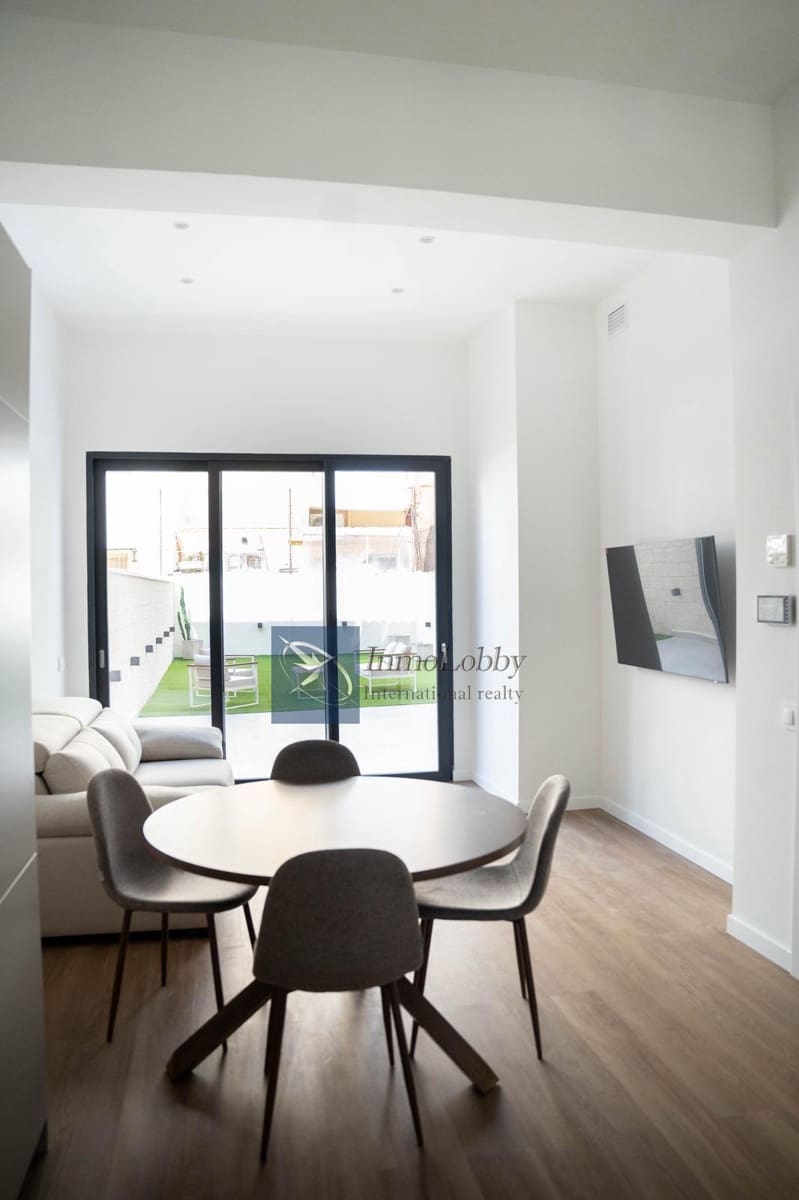 2 soveværelse Lejlighed til salg i Barcelona by - € 350.000 (Ref: 8772762)