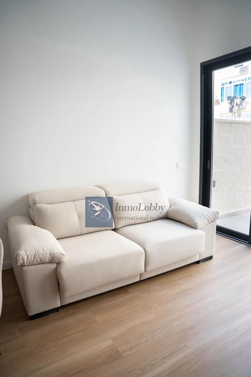 2 soveværelse Lejlighed til salg i Barcelona by - € 350.000 (Ref: 8772762)