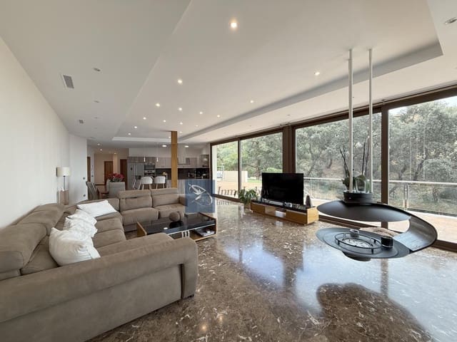 5 camera da letto Villa in vendita in Castell d'Aro, Castell-Platja d'Aro con piscina garage - 1.750.000 € (Rif: 8920851)