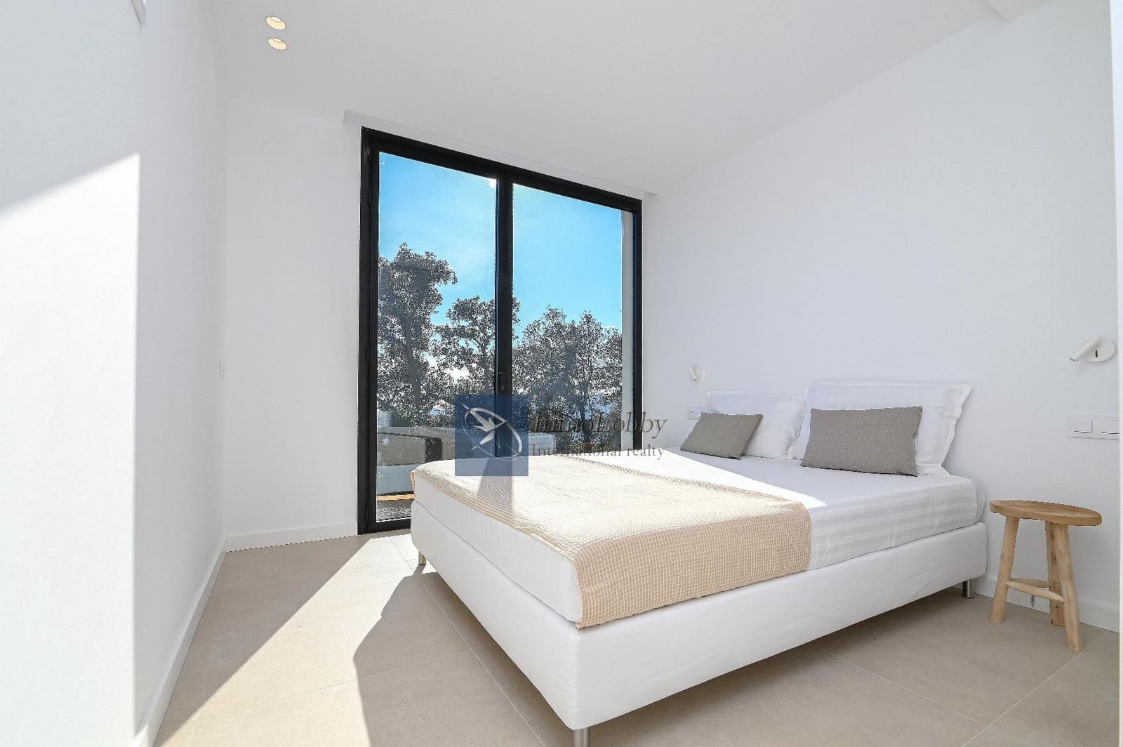 4 soveværelse Villa til salg i Roca de Malvet med swimmingpool garage - € 1.195.000 (Ref: 9035732)