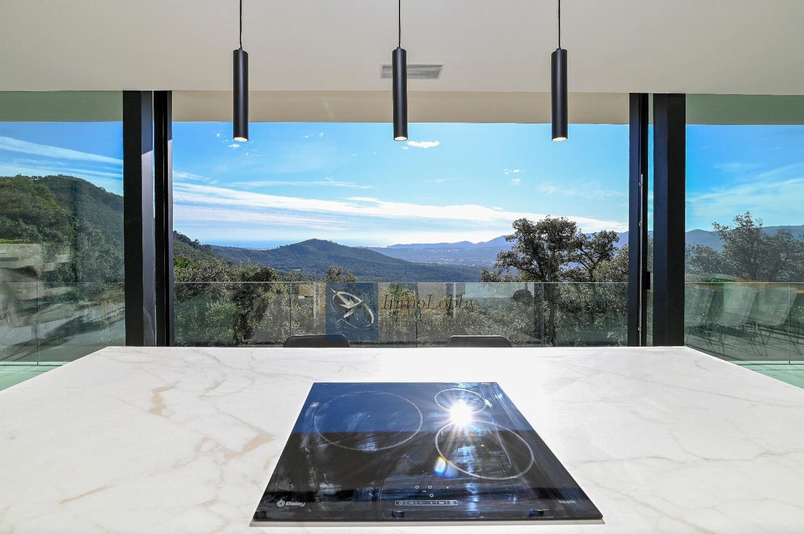 4 soveværelse Villa til salg i Roca de Malvet med swimmingpool garage - € 1.195.000 (Ref: 9035732)