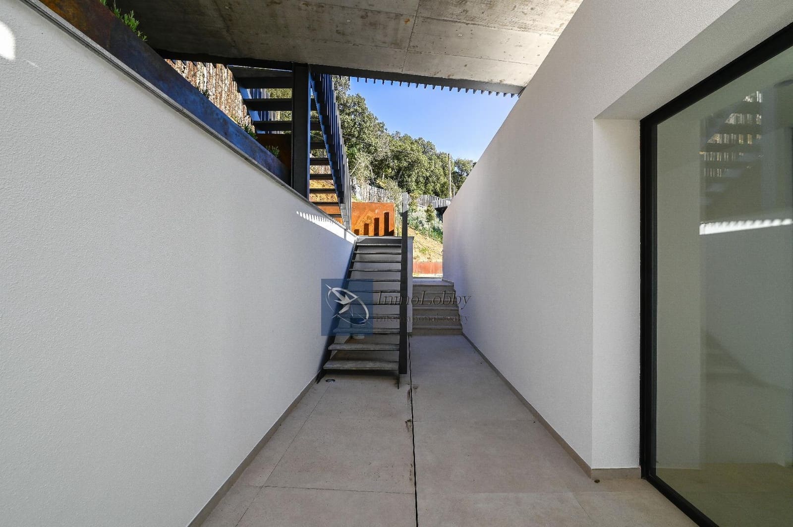 4 soveværelse Villa til salg i Roca de Malvet med swimmingpool garage - € 1.195.000 (Ref: 9035732)