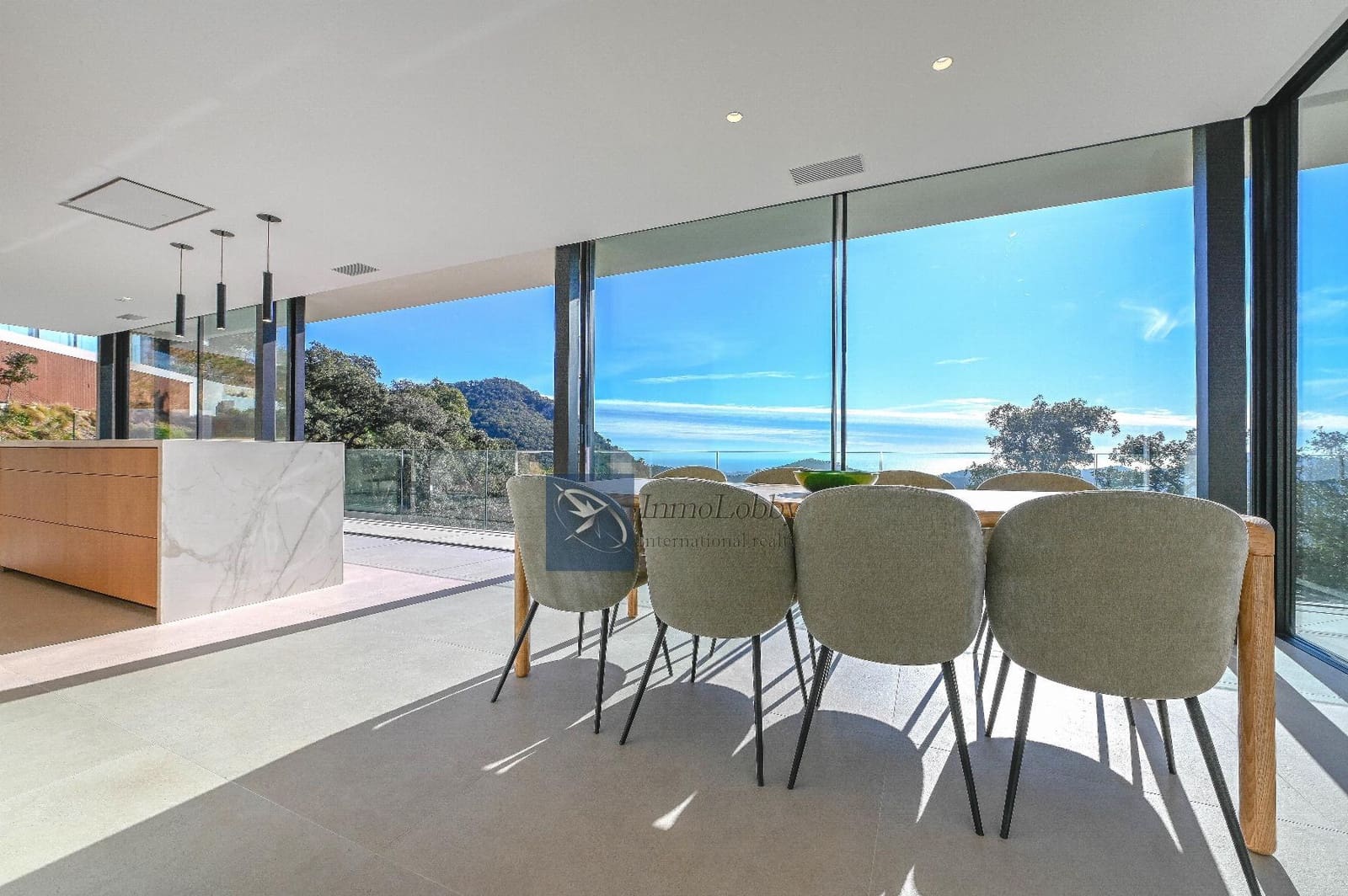 4 soveværelse Villa til salg i Roca de Malvet med swimmingpool garage - € 1.195.000 (Ref: 9035732)