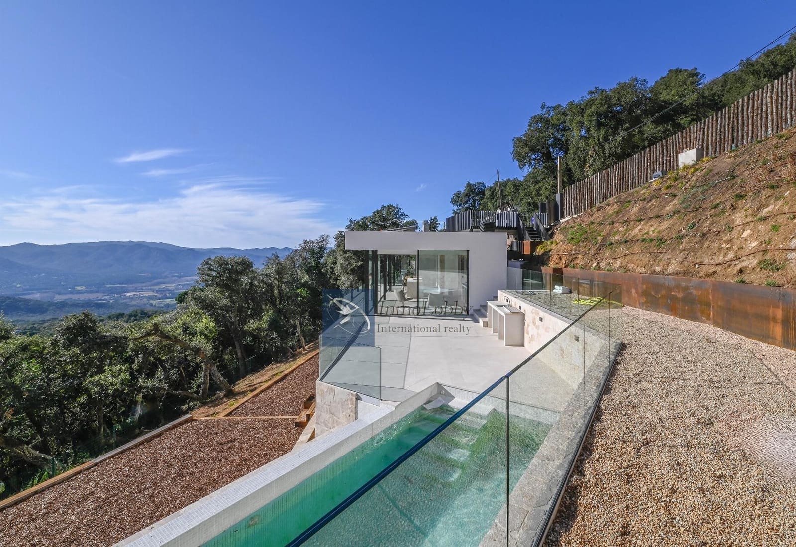 4 soveværelse Villa til salg i Roca de Malvet med swimmingpool garage - € 1.195.000 (Ref: 9035732)