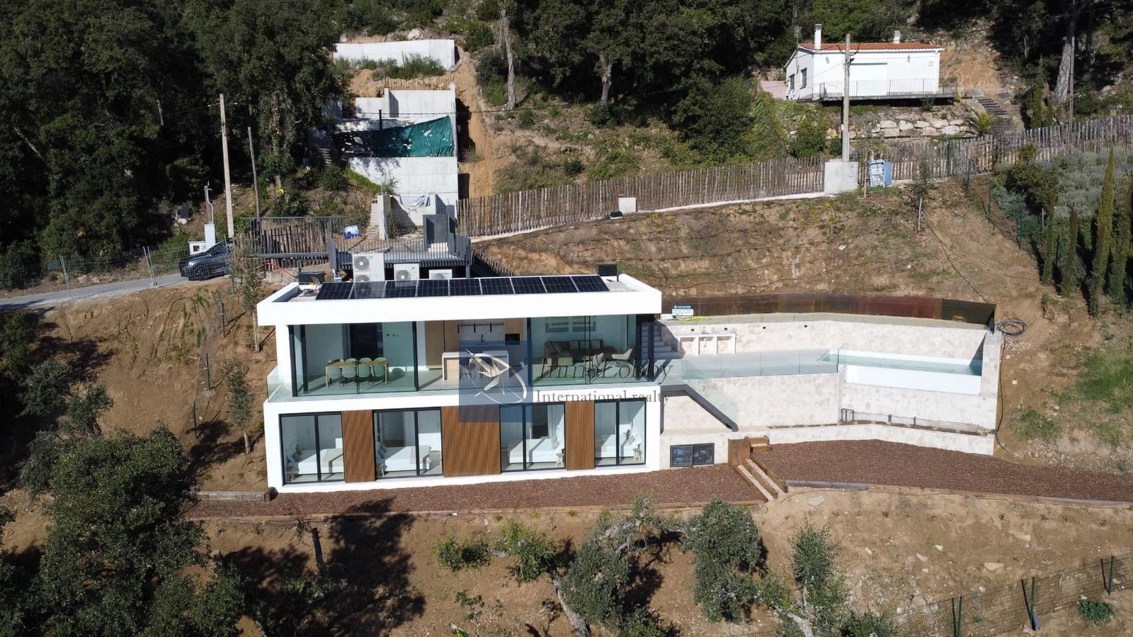 4 soveværelse Villa til salg i Roca de Malvet med swimmingpool garage - € 1.195.000 (Ref: 9035732)