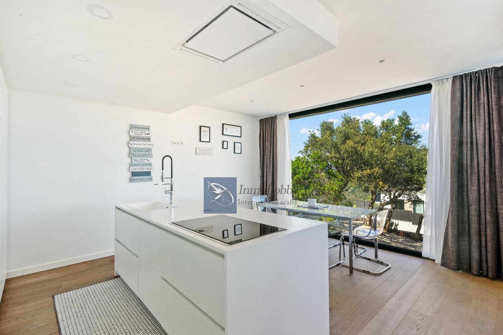 Chalet de 4 habitaciones en Platja d'Aro en venta con piscina garaje - 1.450.000 € (Ref: 9118377)