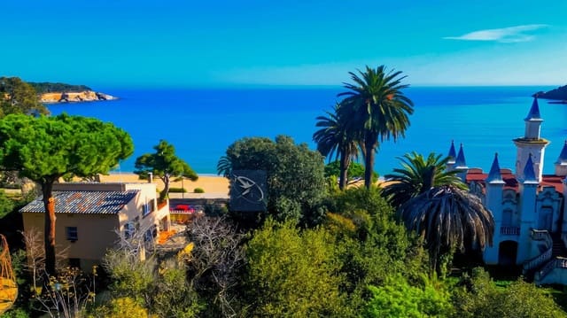 3 bedroom Semi-detached Villa for sale in Sant Feliu de Guíxols with pool garage - € 800,000 (Ref: 9136443)