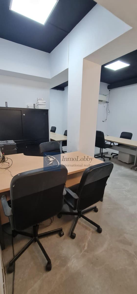 2 soveværelse Kontor til salg i Barcelona by - € 380.000 (Ref: 9194279)