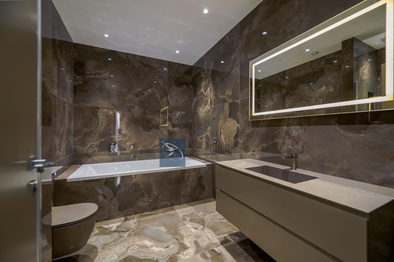 5 chambre Villa/Maison à vendre à Sant Antoni de Calonge avec piscine garage - 4 000 000 € (Ref: 9251612)