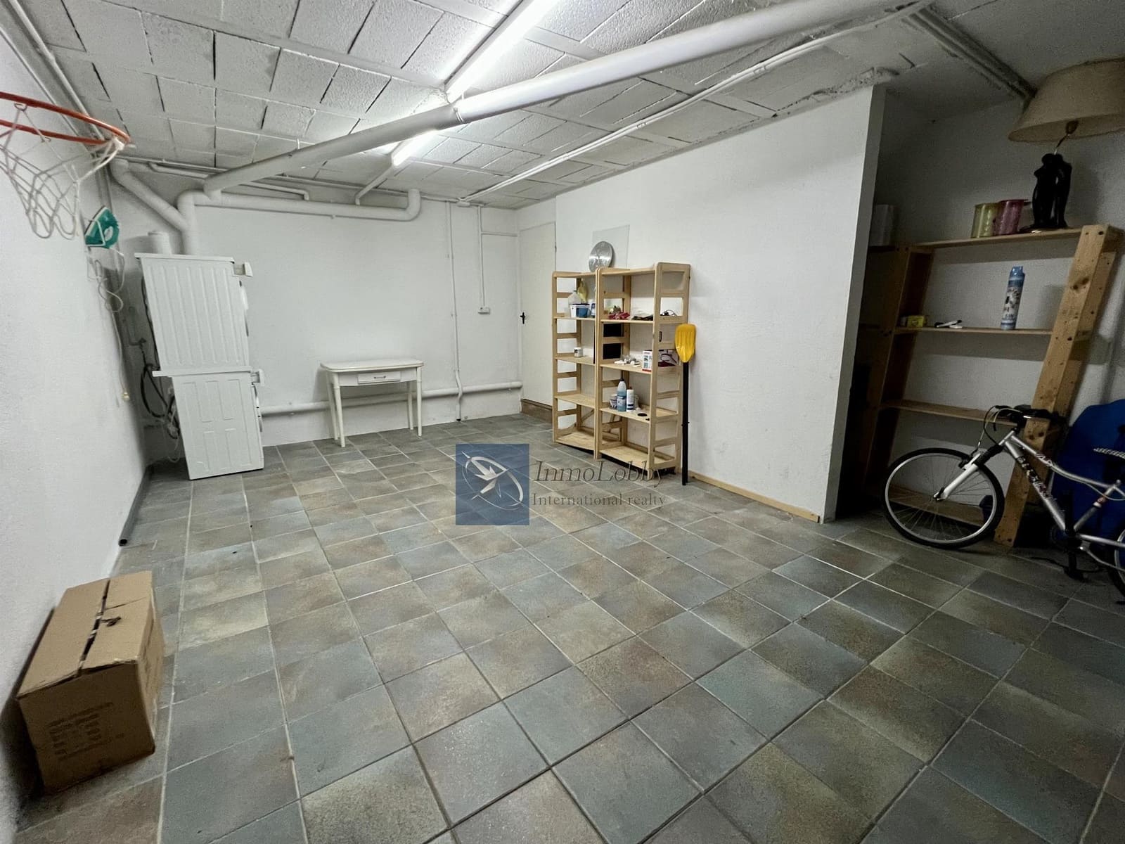 3 soveværelse Byhus til leje i S'Agaro med swimmingpool garage - € 2.000 (Ref: 9363480)