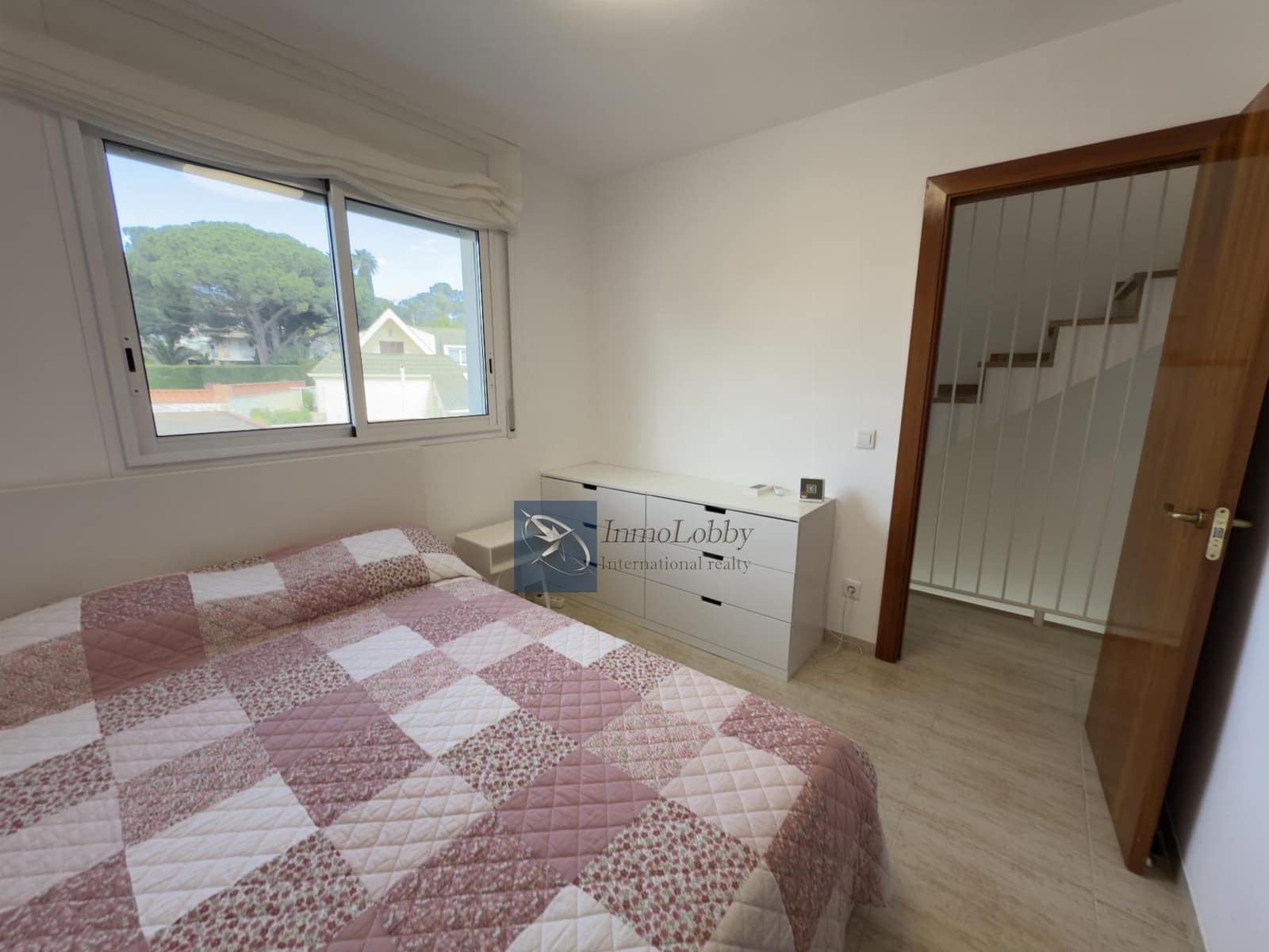 3 chambre Maison de Ville à vendre à S'Agaro avec piscine garage - 580 000 € (Ref: 9432627)