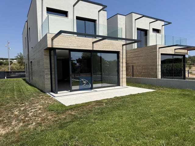 4 makuuhuone Omakotitalo myytävänä paikassa S'Agaro, Castell-Platja d'Aro mukana uima-altaan 
autotalli - 1 350 000 € (Ref: 9467811)