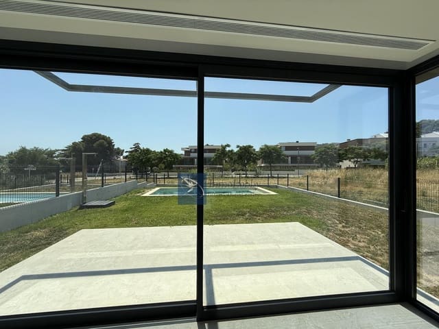 4 makuuhuone Omakotitalo myytävänä paikassa S'Agaro, Castell-Platja d'Aro mukana uima-altaan 
autotalli - 1 350 000 € (Ref: 9467811)