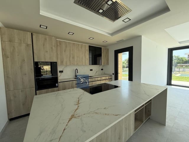 4 Zimmer Haus zu verkaufen in S'Agaro, Castell-Platja d'Aro mit Pool Garage - 1.380.000 € (Ref: 9470060)