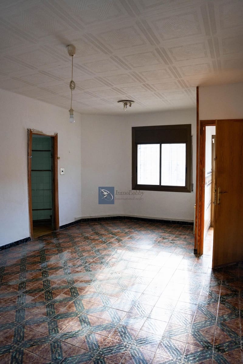 3 soveværelse Byhus til salg i Terrassa med garage - € 210.000 (Ref: 9525804)