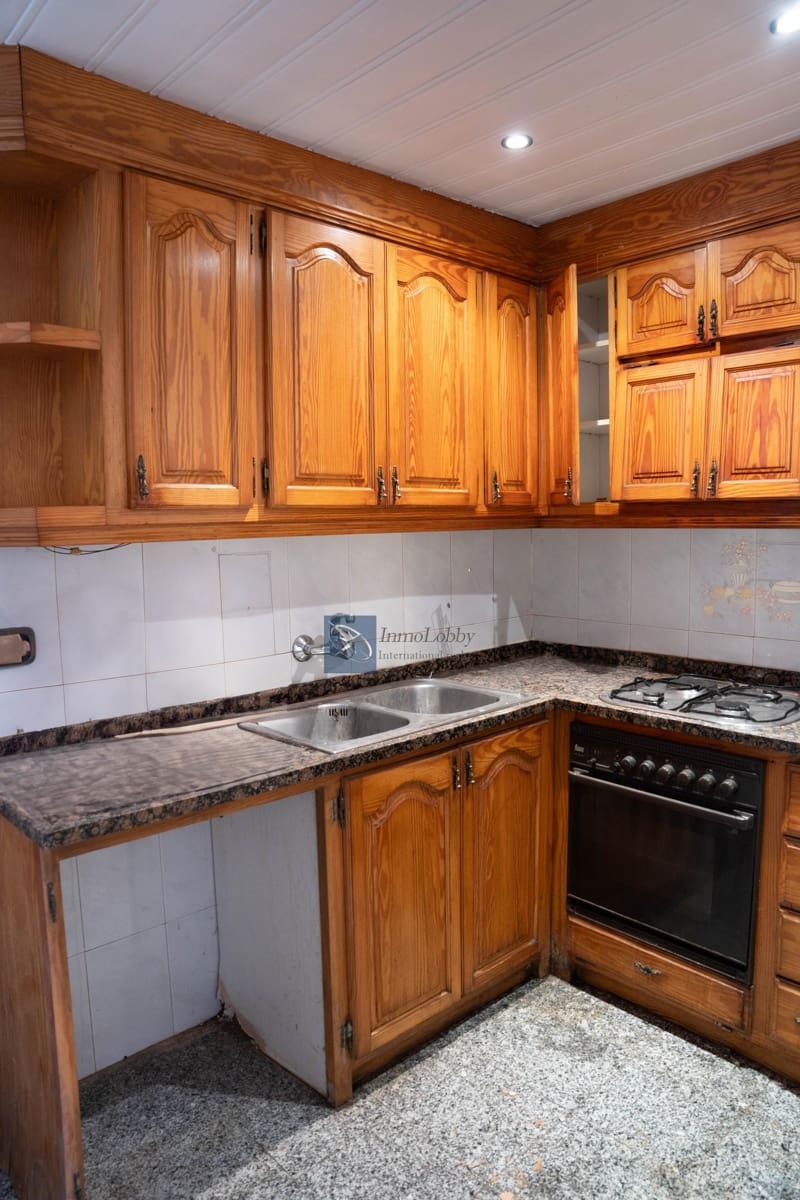 3 soveværelse Byhus til salg i Terrassa med garage - € 210.000 (Ref: 9525804)