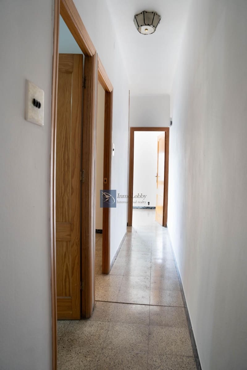 3 soveværelse Byhus til salg i Terrassa med garage - € 210.000 (Ref: 9525804)