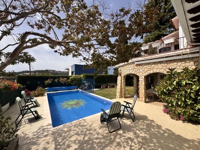 5 soveværelse Villa til salg i S'Agaro, Castell-Platja d'Aro med swimmingpool garage - € 850.000 (Ref: 9525805)