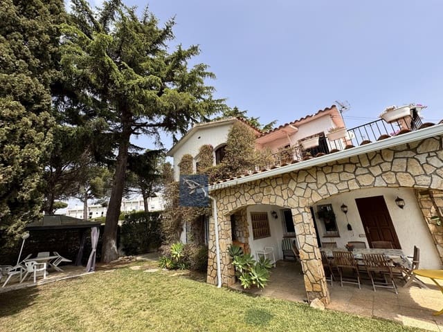 5 soveværelse Villa til salg i S'Agaro, Castell-Platja d'Aro med swimmingpool garage - € 850.000 (Ref: 9525805)