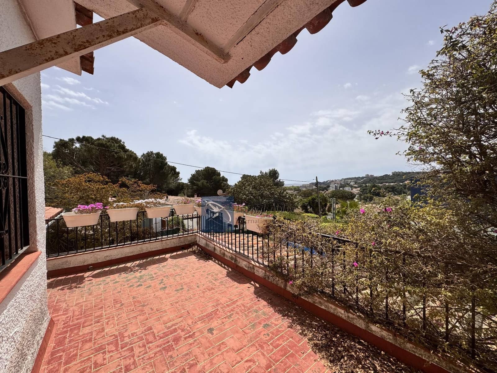 5 soveværelse Villa til salg i S'Agaro med swimmingpool garage - € 850.000 (Ref: 9525805)