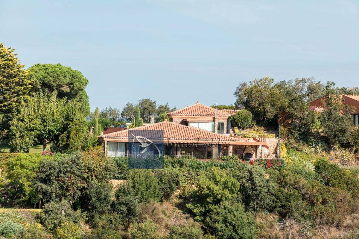 5 bedroom Villa for holiday rental in Platja d'Aro with pool garage - € 20,000 (Ref: 9559899)