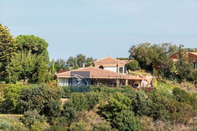 5 bedroom Villa for rent in Platja d'Aro, Castell-Platja d'Aro with pool garage - € 20,000 (Ref: 9559900)