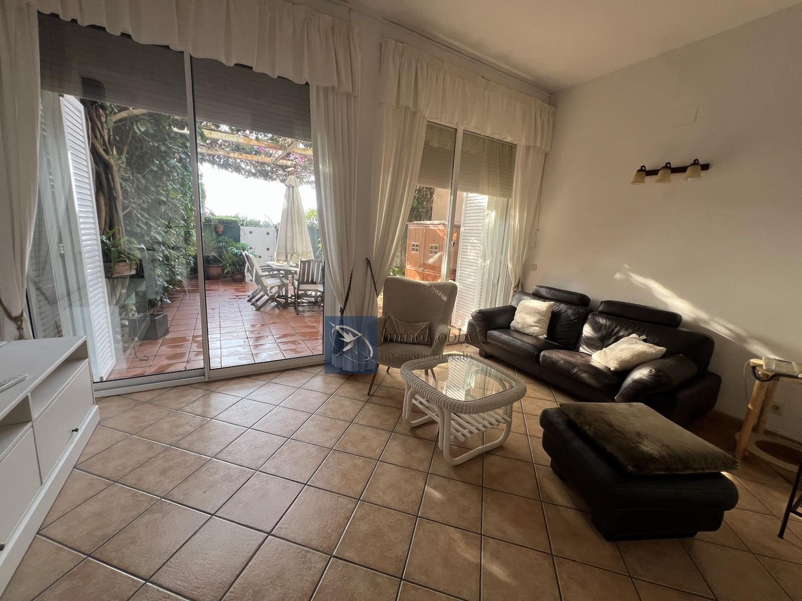 3 sypialnia Dom na sprzedaż w S'Agaro z basenem garażem - 380 000 € (Ref: 9573428)