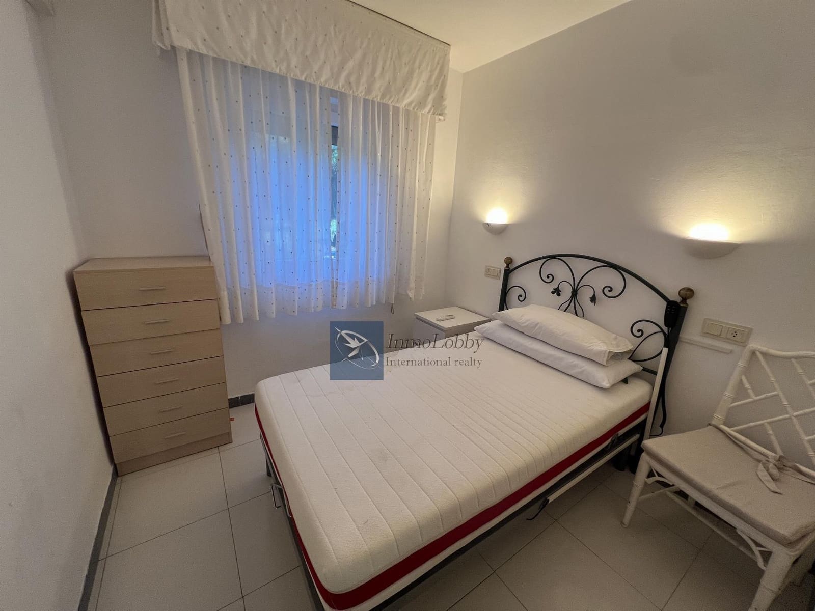 3 sypialnia Dom na sprzedaż w S'Agaro z basenem garażem - 380 000 € (Ref: 9573428)