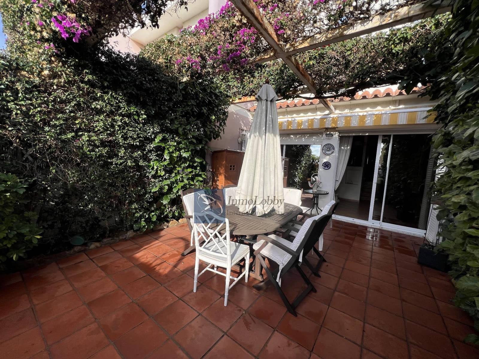 3 sypialnia Dom na sprzedaż w S'Agaro z basenem garażem - 380 000 € (Ref: 9573428)