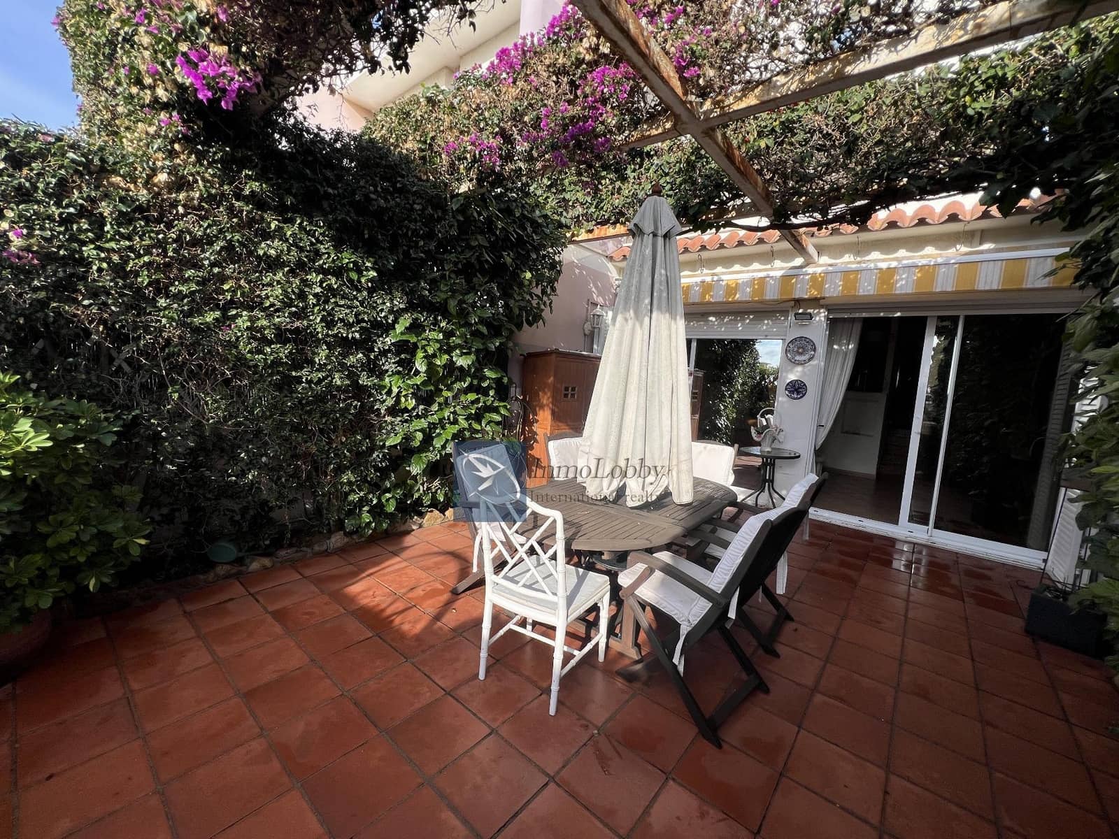 3 sypialnia Dom na sprzedaż w S'Agaro z basenem garażem - 380 000 € (Ref: 9573428)