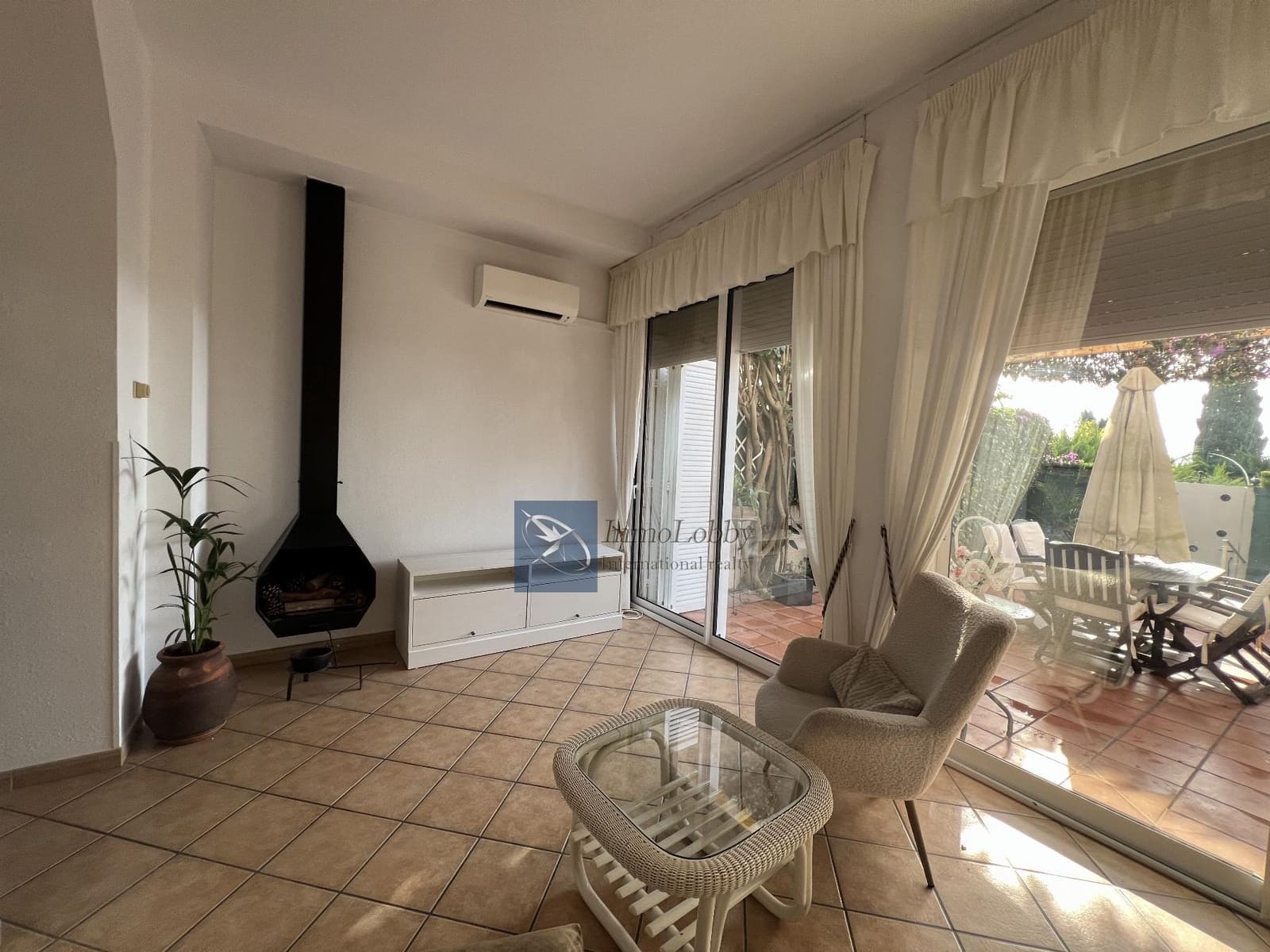 3 bedroom Townhouse for sale in S'Agaro with pool garage - € 380,000 (Ref: 9573428)