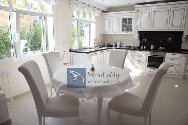 4 bedroom Villa for rent in Castell-Platja d'Aro with pool garage - € 9,000 (Ref: 9575370)