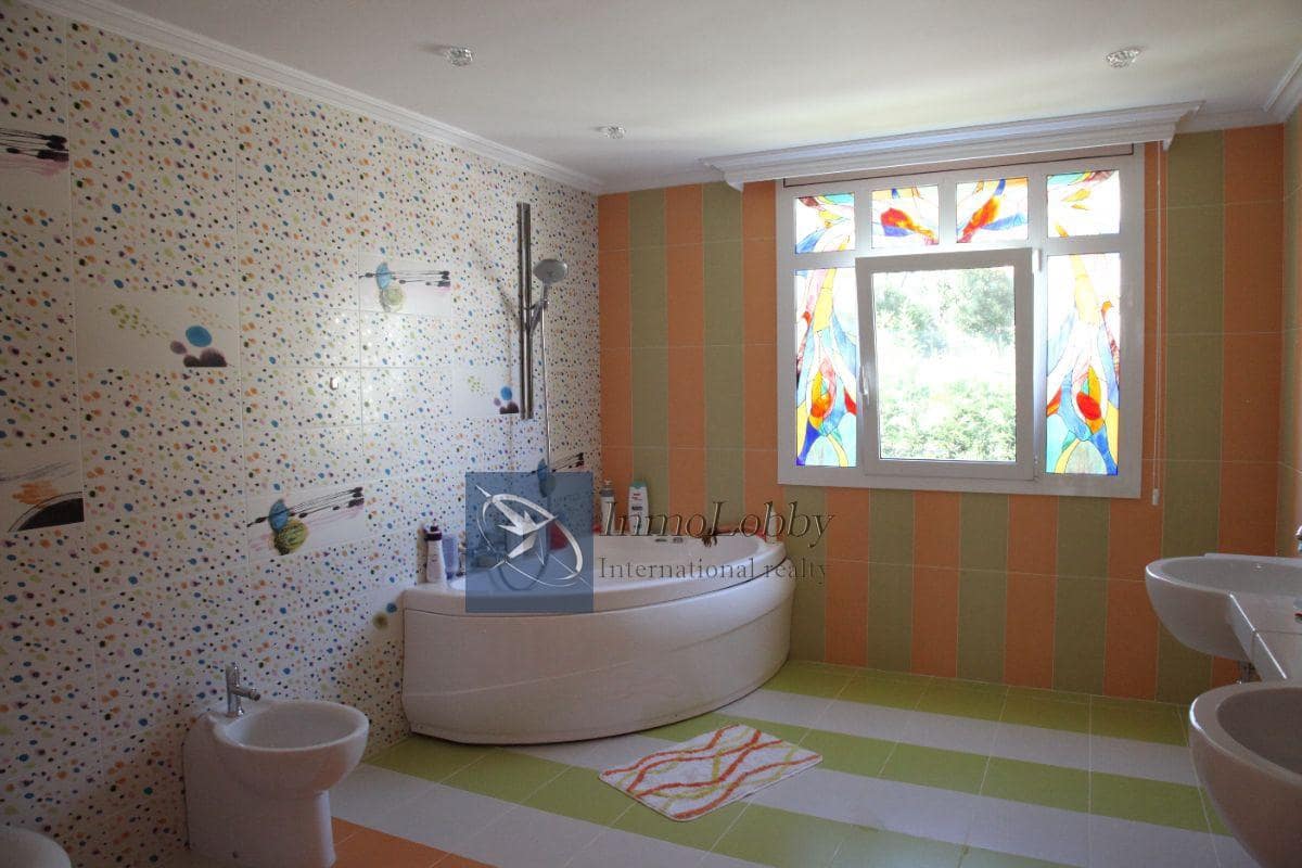 4 slaapkamer Villa te huur in Castell-Platja d'Aro met zwembad garage - € 9.000 (Ref: 9575370)