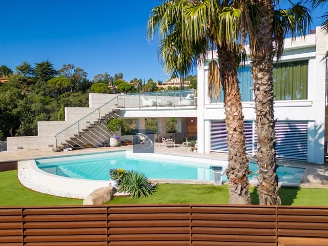 6 makuuhuone Huvila myytävänä paikassa Platja d'Aro, Castell-Platja d'Aro mukana uima-altaan 
autotalli - 3 100 000 € (Ref: 9598390)