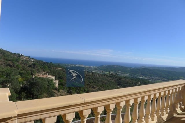 6 makuuhuone Huvila myytävänä paikassa Platja d'Aro, Castell-Platja d'Aro mukana uima-altaan 
autotalli - 1 600 000 € (Ref: 9598393)