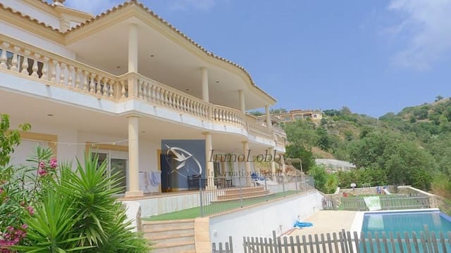 6 makuuhuone Huvila myytävänä paikassa Platja d'Aro, Castell-Platja d'Aro mukana uima-altaan 
autotalli - 1 600 000 € (Ref: 9598393)