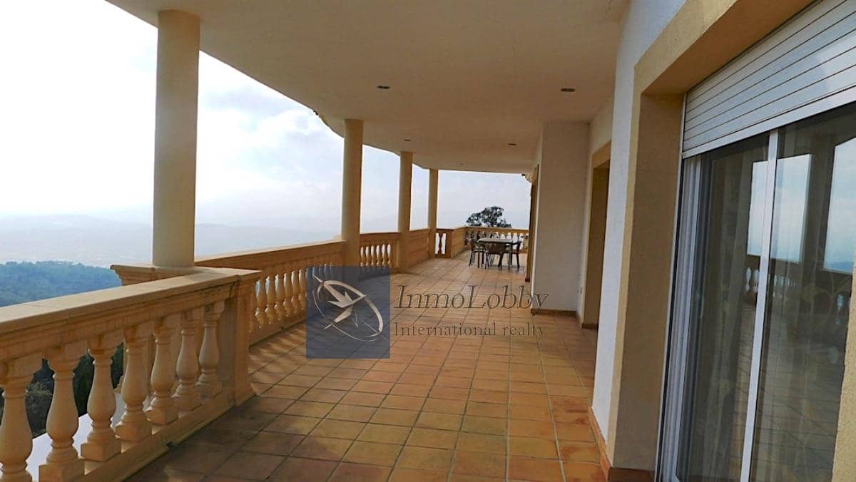 6 makuuhuone Huvila myytävänä paikassa Platja d'Aro mukana uima-altaan 
autotalli - 1 600 000 € (Ref: 9598393)